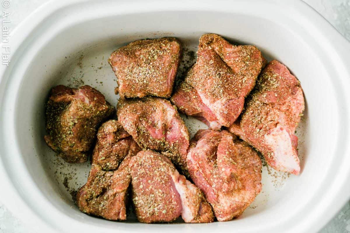 seasonedpork-butt-in-slow-cooker-for-Carnitas-(Mexican-Pulled-pork)