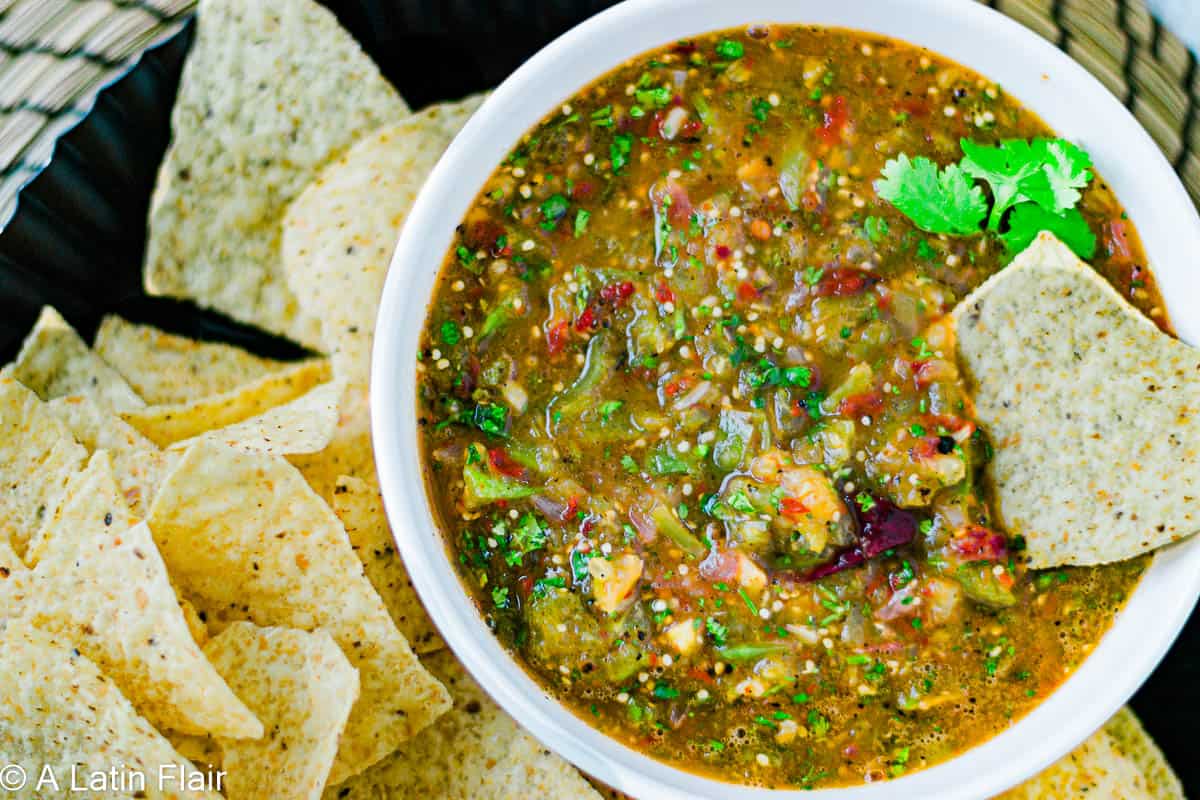 tomatillo-chipotle-salsa-in-white-bowl-and-tortilla-chips