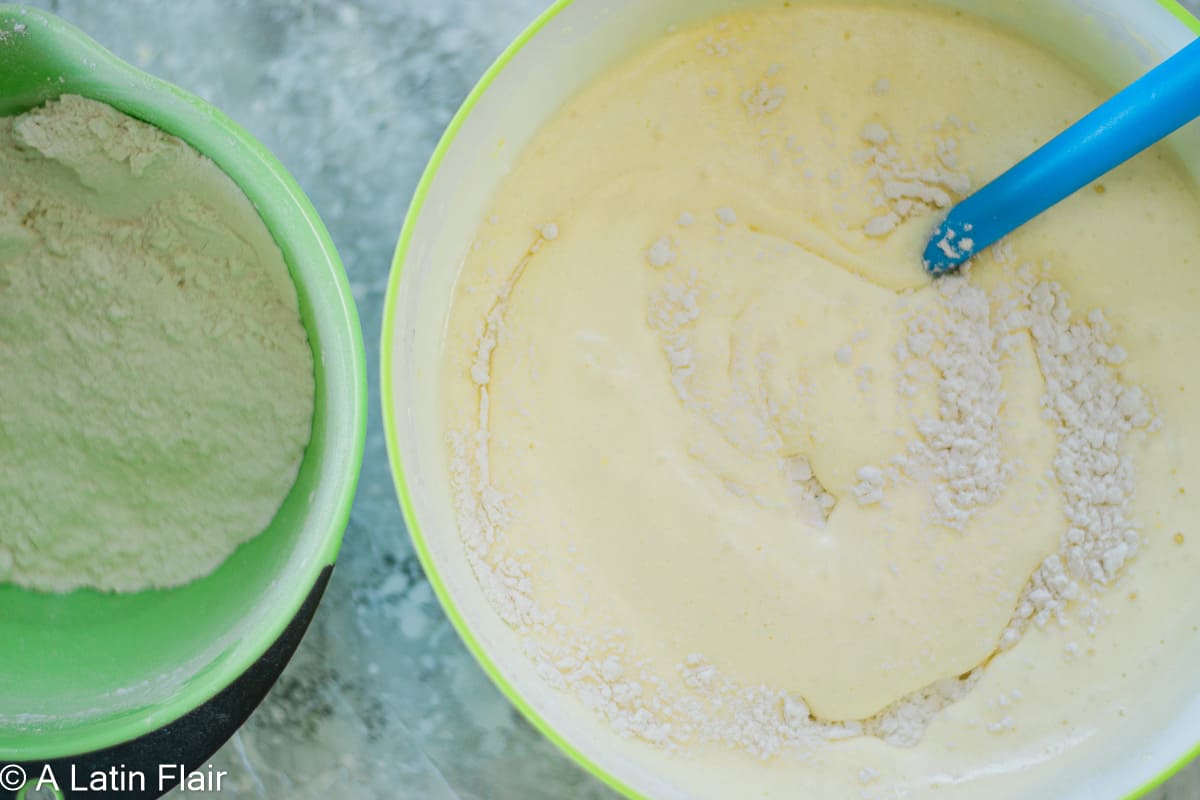 folding-in-cake-batter-ingredients