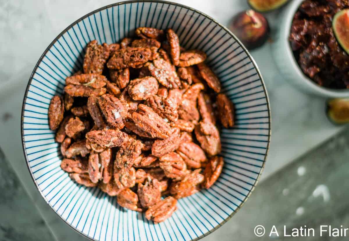 Sweet-and-Spicy-Pecans-with-chipotle-Candied Nuts-in-blue-bowl-8