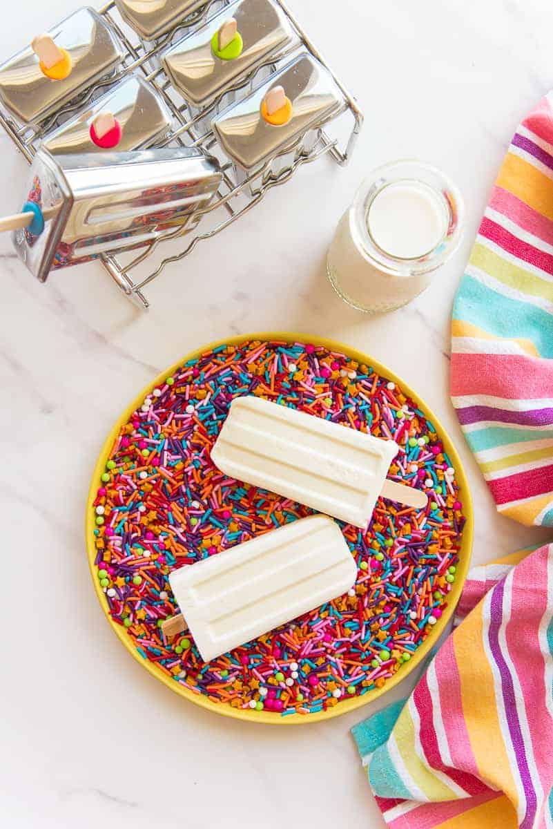 Tres leches paletas.